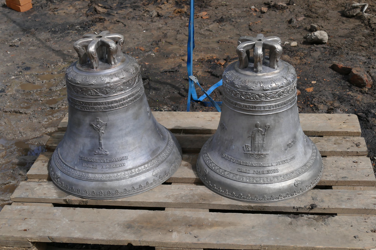 Première sonnerie des cloches de l Eglise Ville d Anduze